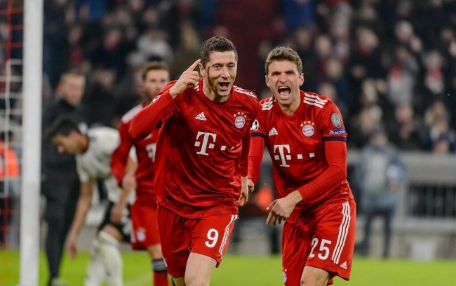 手在私下承 手在私下承